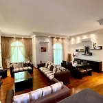 Spacious 3Br Apartment With Garden View New Cairo