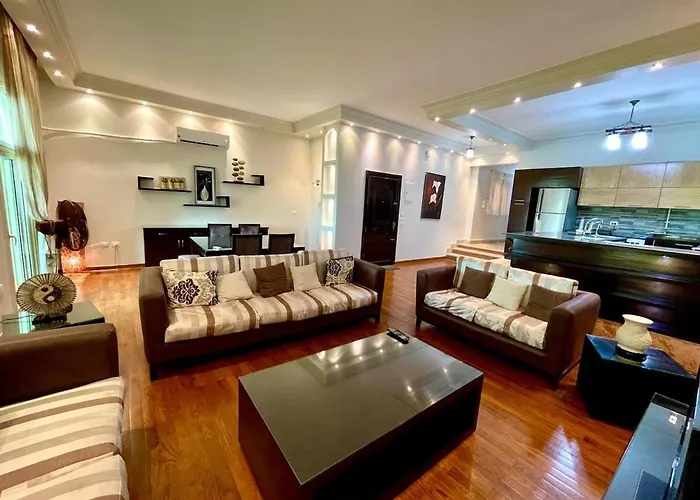 Spacious 3Br Apartment With Garden View New Cairo