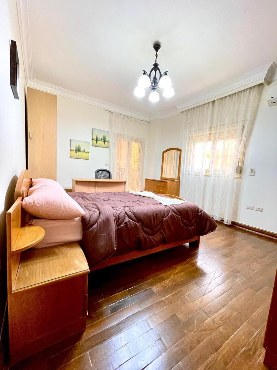 Apartment Spacious 3br With Garden View New *