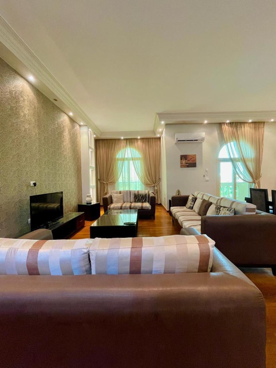 Spacious 3br With Garden View New Apartment *
