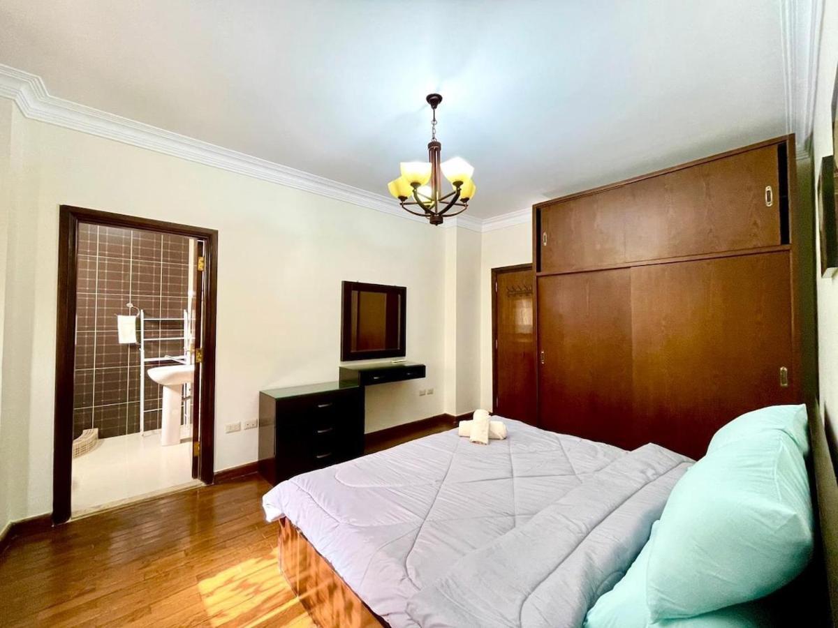 Apartment Spacious 3br With Garden View New *