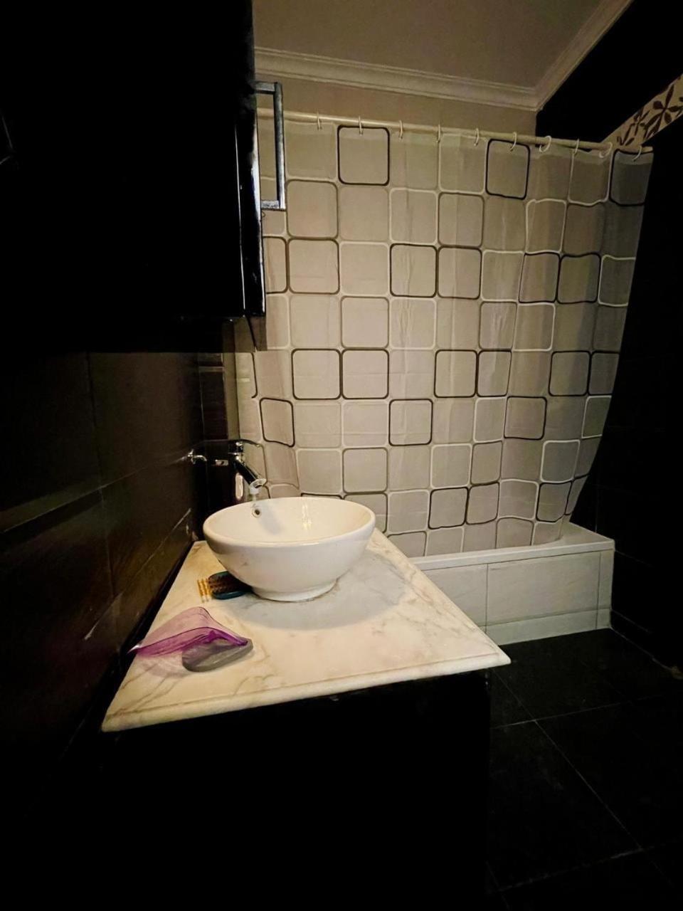 Spacious 3br With Garden View New Apartment
