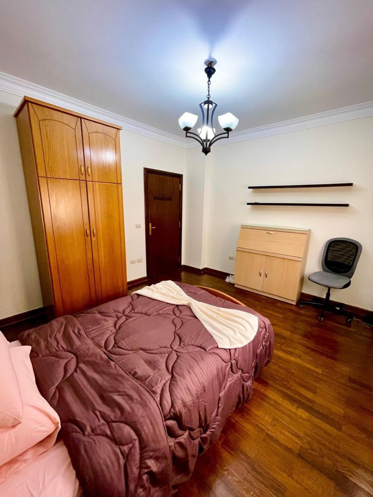 Apartment Spacious 3br With Garden View New